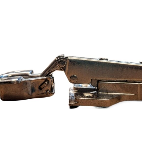 Ten Euro Cabinet Hinges 125° Full Overlay Cam Adjustable Self-close Hinge w Plat - Picture 3 of 6